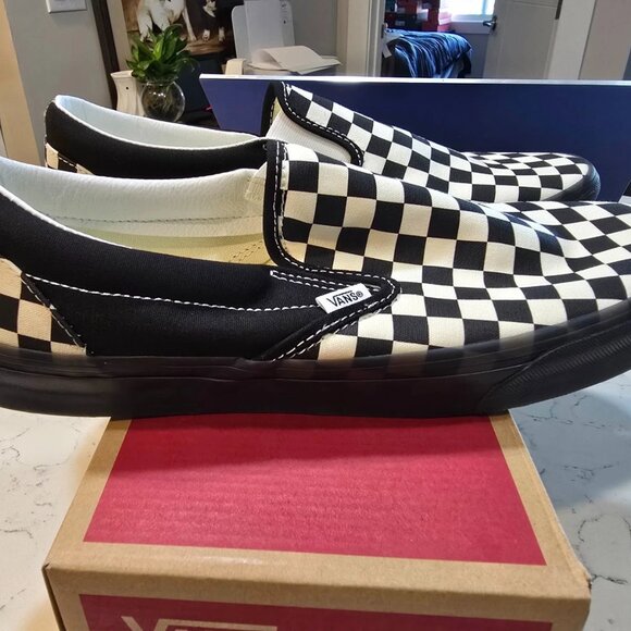 VANS Authentic Black White Checkerboard Classic Slip-On Shoe Mens Size 10.5 NEW - Picture 5 of 12